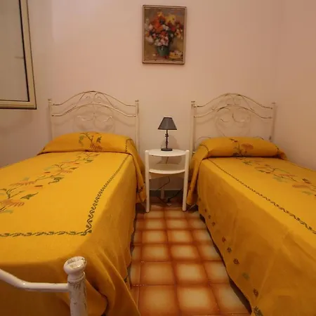 Casa Ylenia Holiday home